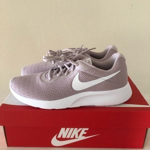 nike tanjun particle rose